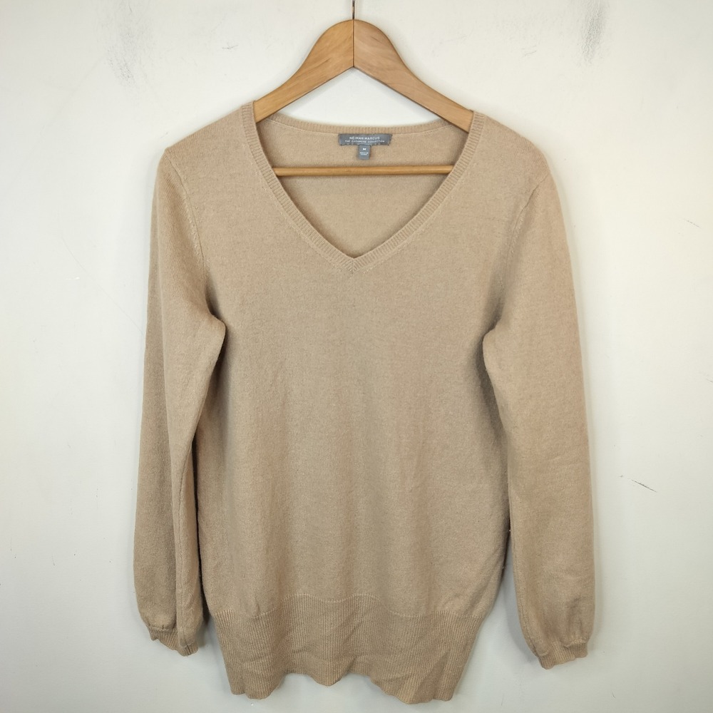 Neiman Marcus Cashmere Sweater Tan V-Neck Medium Classic Minimal Neutral Tunic